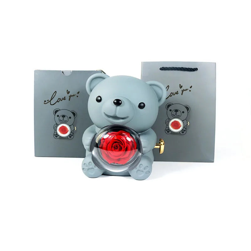 Urso Rotativo com Rosa Eterna & Colar Personalizado + Brinde Surpresa