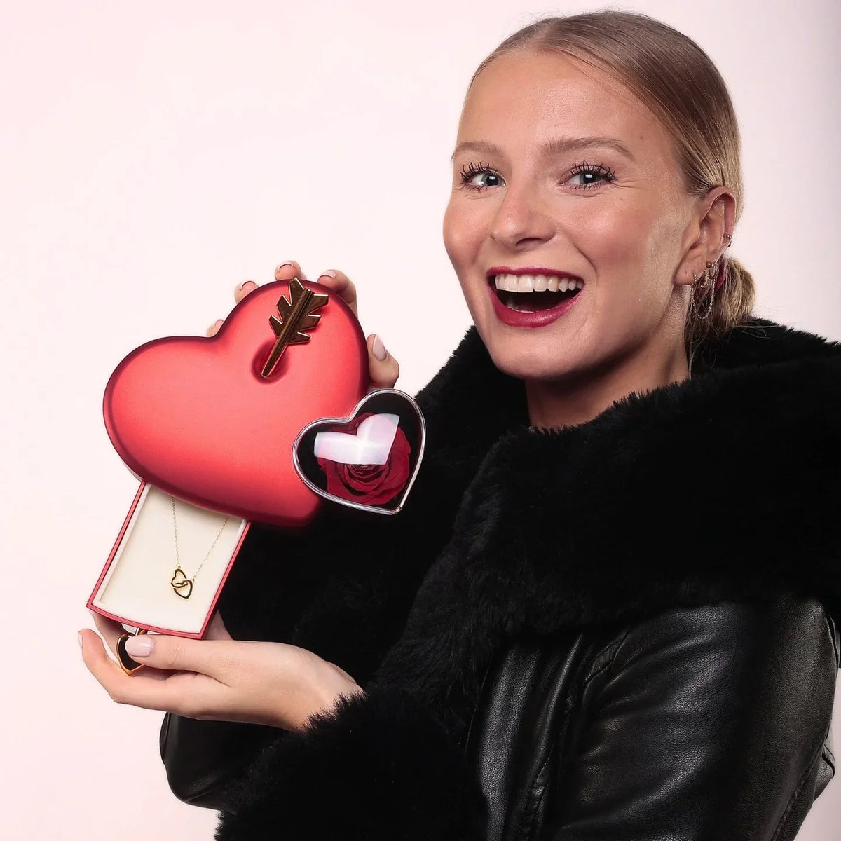 Caixa Cupido Eterno Com Colar Personalizado