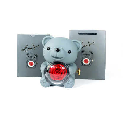 Urso Rotativo com Rosa Eterna & Colar Personalizado + Brinde Surpresa