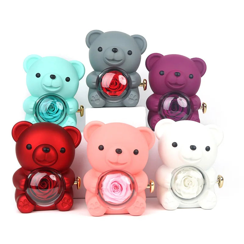 Urso Rotativo com Rosa Eterna & Colar Personalizado + Brinde Surpresa