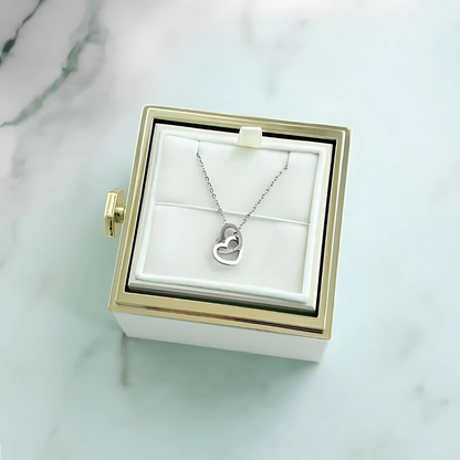 Duogift™ – Colar Dois Corações + Caixa Rotativa