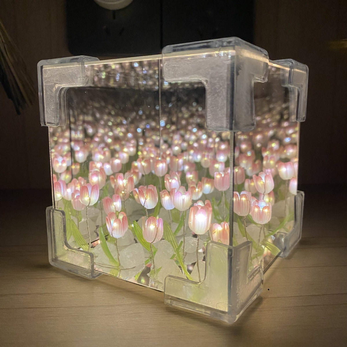 Luminária de Tulipa Espelhada
